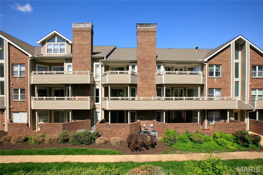 1010 Thoreau Court Unit: 211