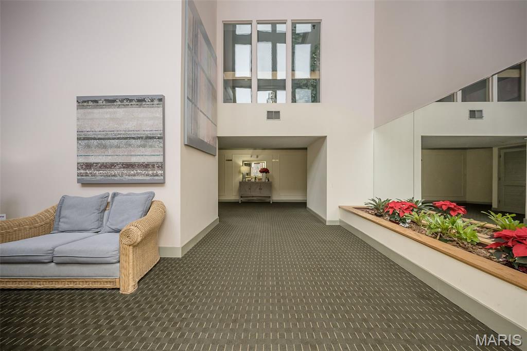 1010 Thoreau Court Unit: 211