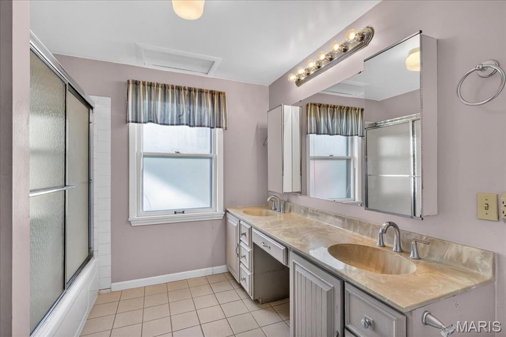 739 Glenvista Place