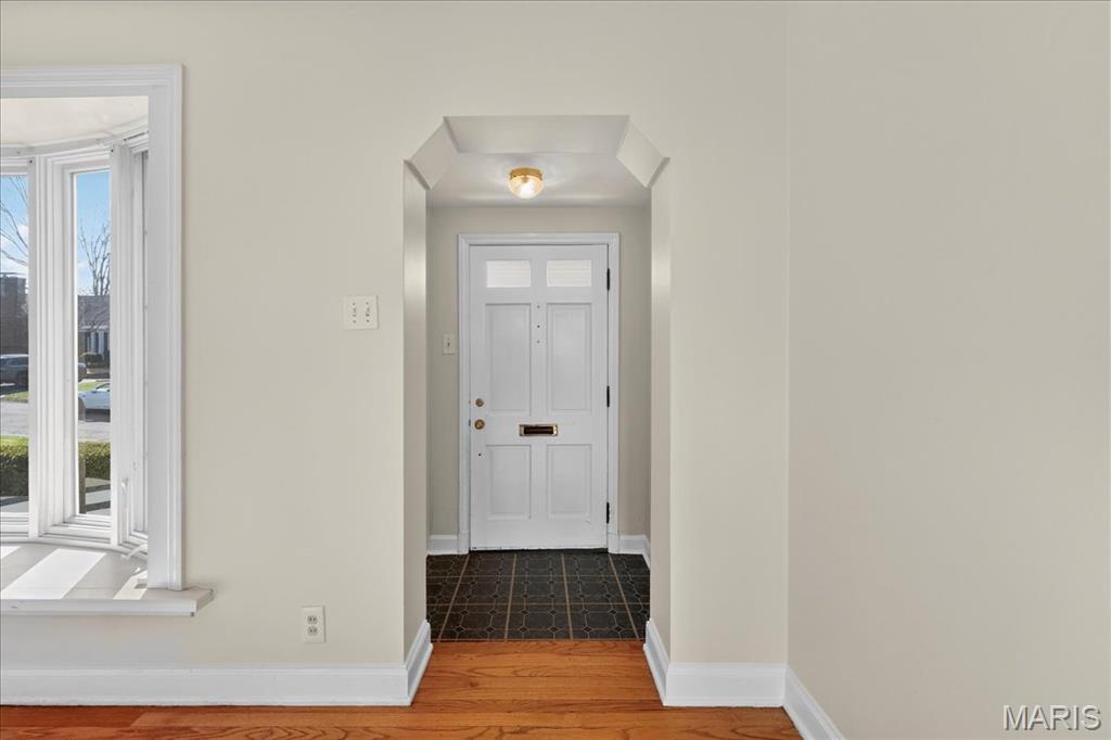739 Glenvista Place