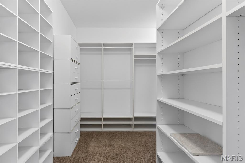 12897 Thornhill Court