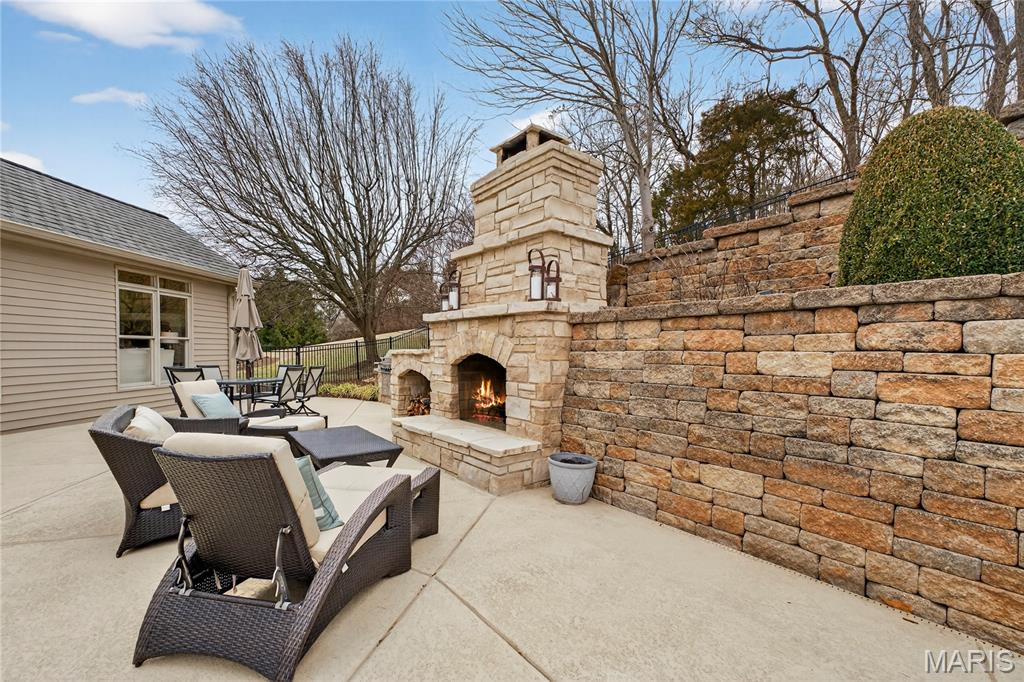 12897 Thornhill Court