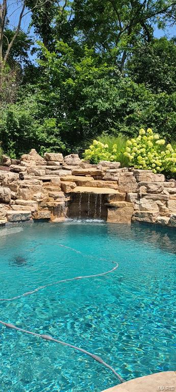 12897 Thornhill Court