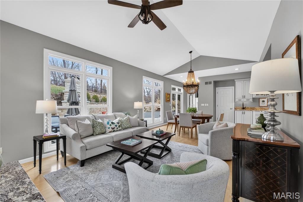 12897 Thornhill Court