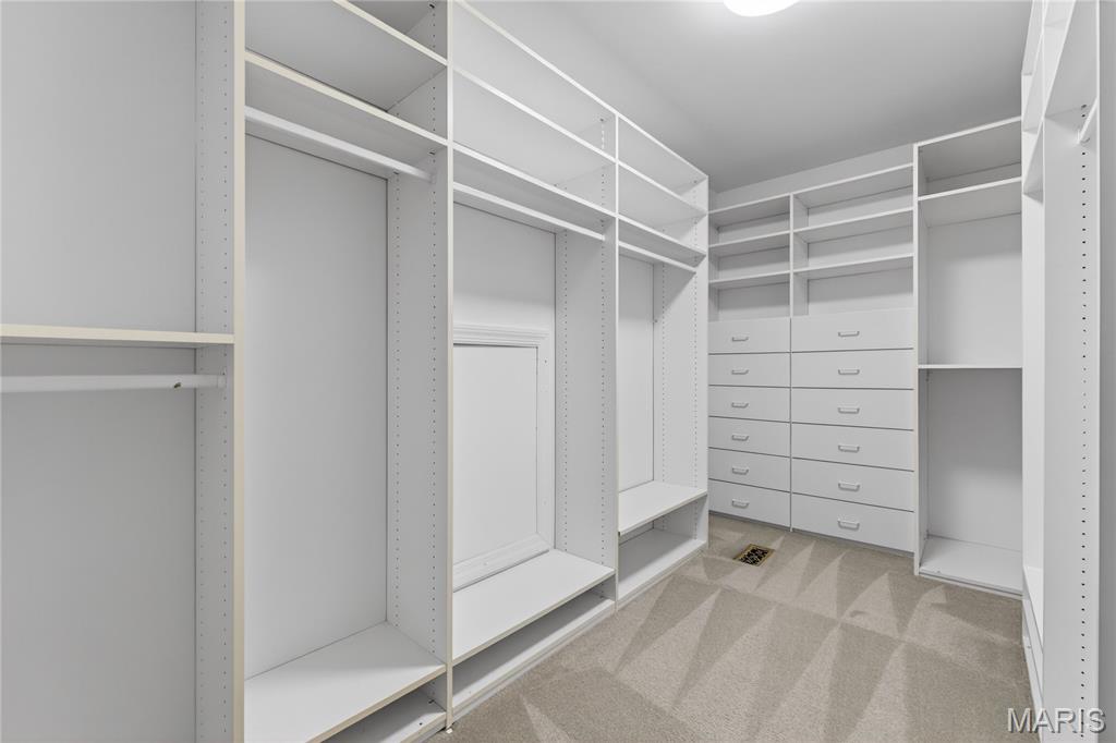 12897 Thornhill Court