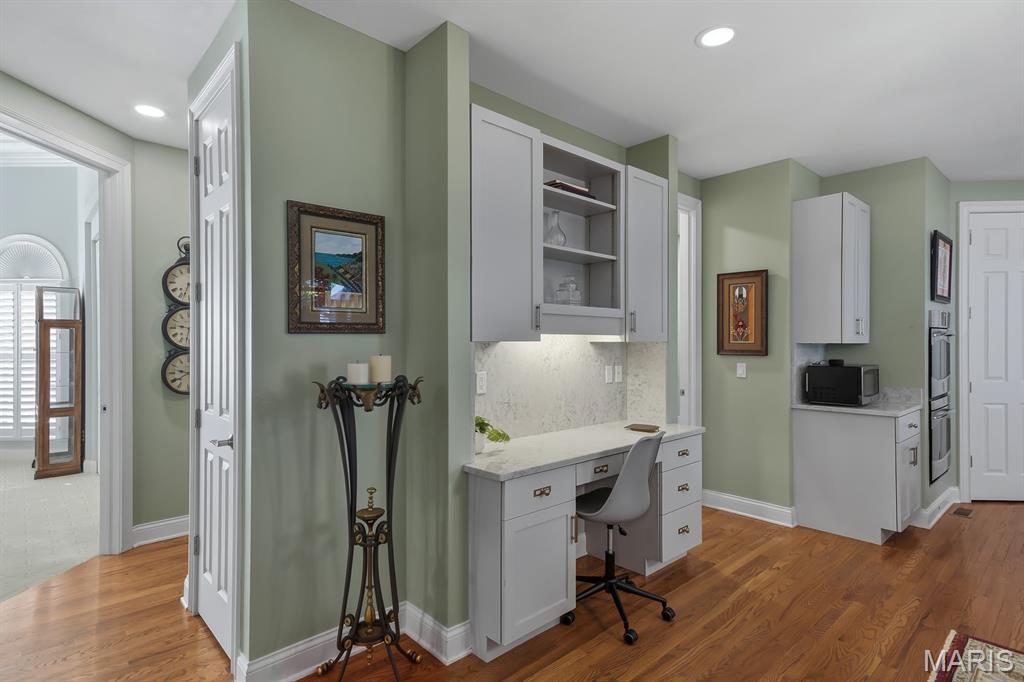 724 Clayton Corners Drive