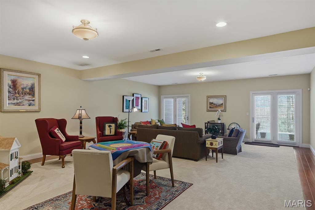 724 Clayton Corners Drive