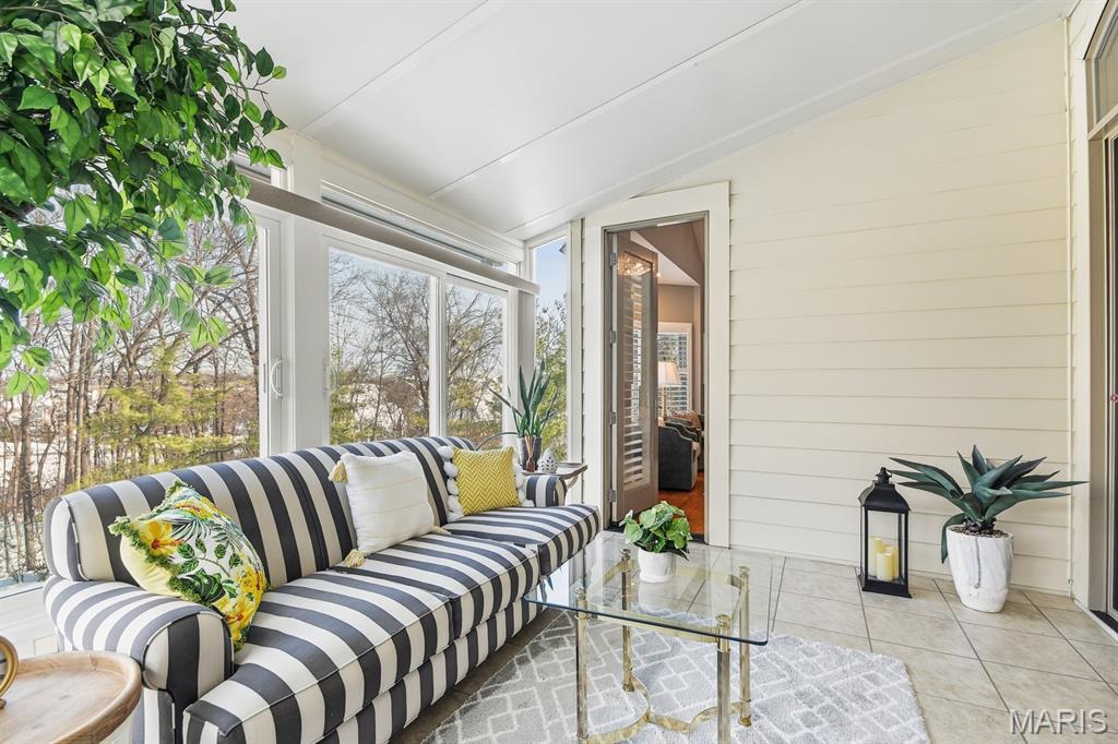 724 Clayton Corners Drive