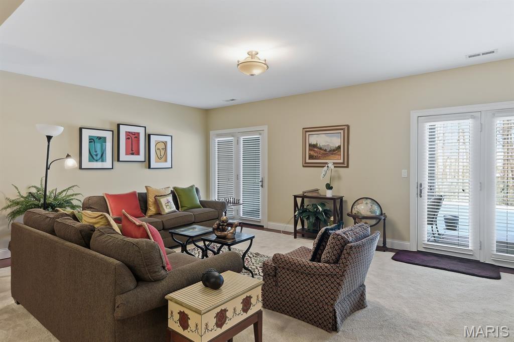 724 Clayton Corners Drive