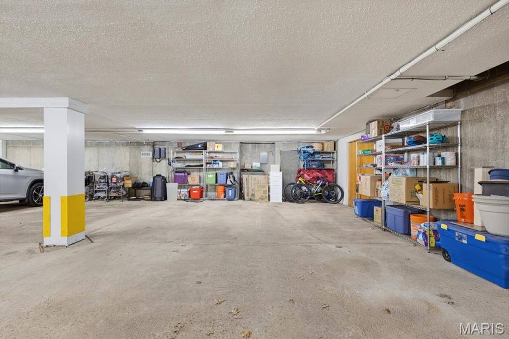 182 N Brentwood Boulevard Unit: 3