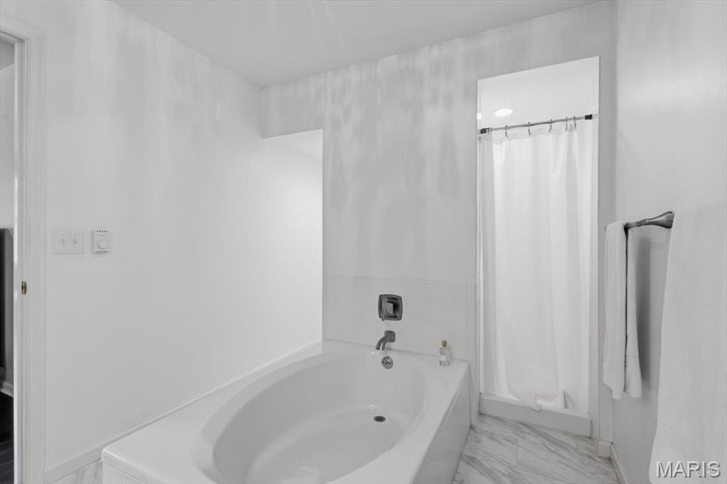 182 N Brentwood Boulevard Unit: 3