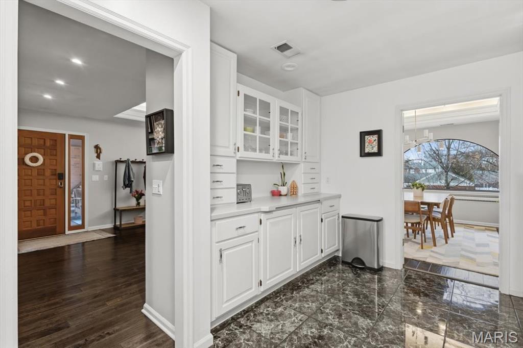 182 N Brentwood Boulevard Unit: 3