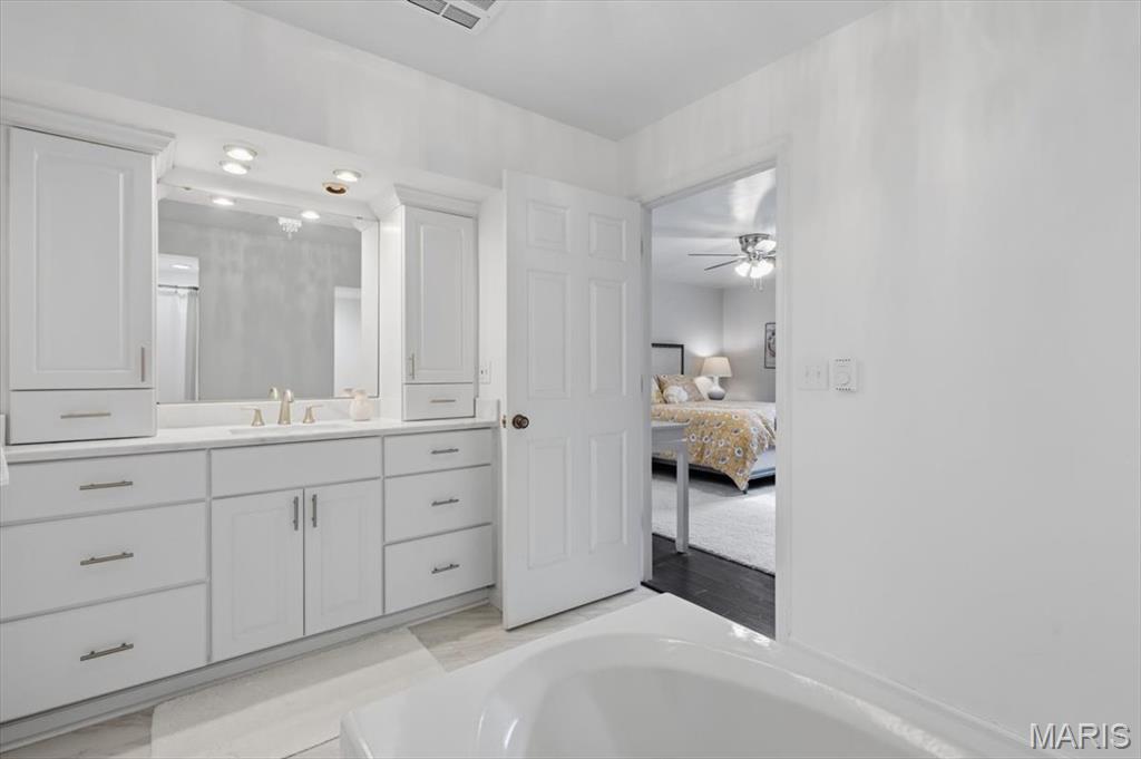 182 N Brentwood Boulevard Unit: 3