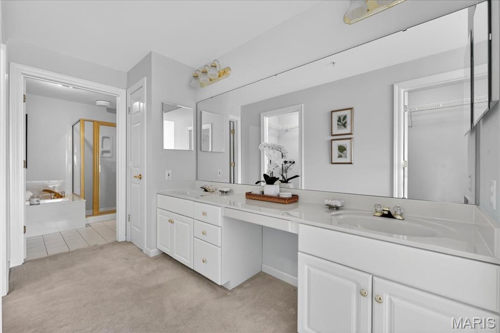 750 S Hanley Road Unit: 54