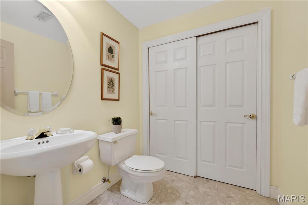 750 S Hanley Road Unit: 54