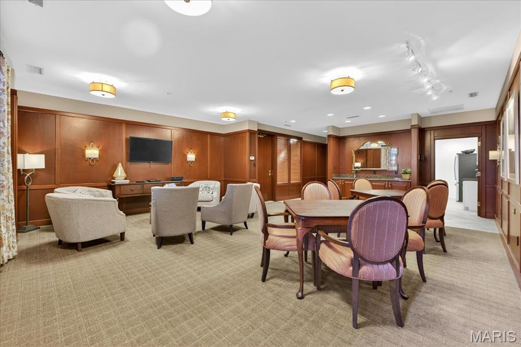 750 S Hanley Road Unit: 54