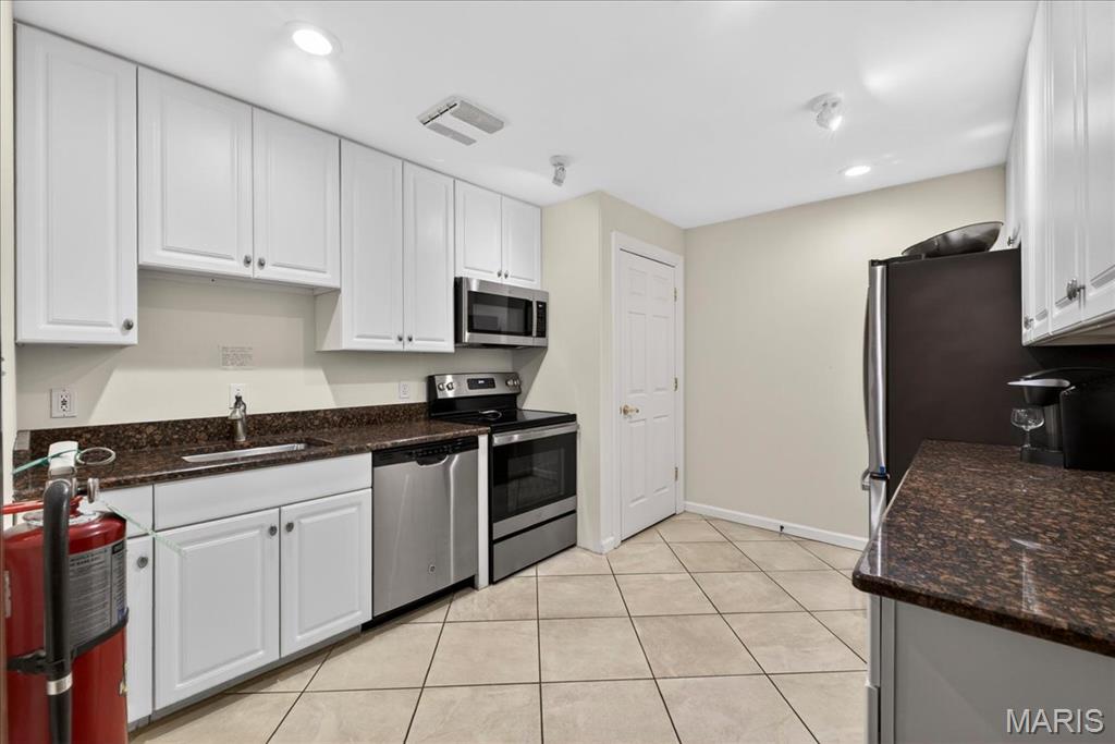 750 S Hanley Road Unit: 54