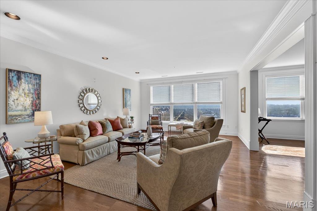 750 S Hanley Road Unit: 54