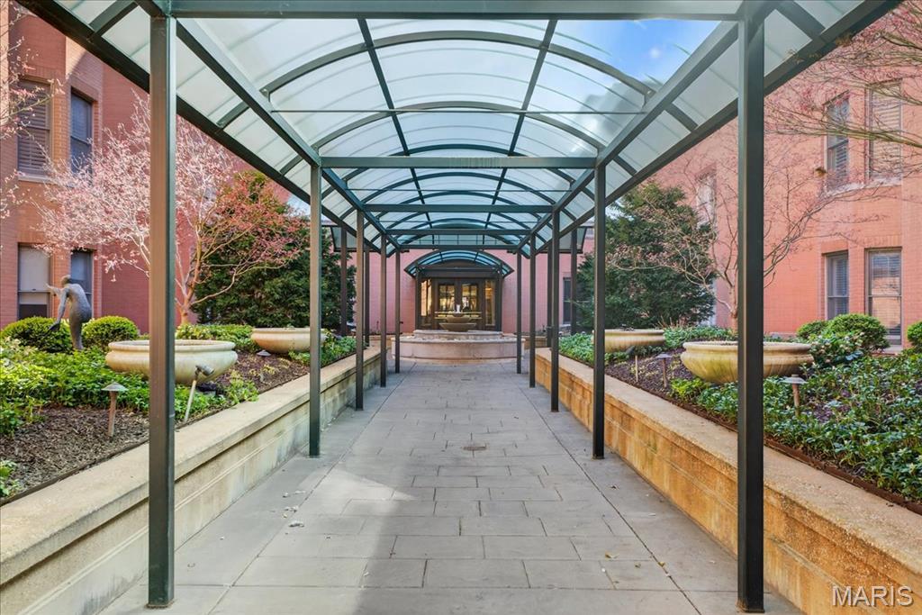 750 S Hanley Road Unit: 54