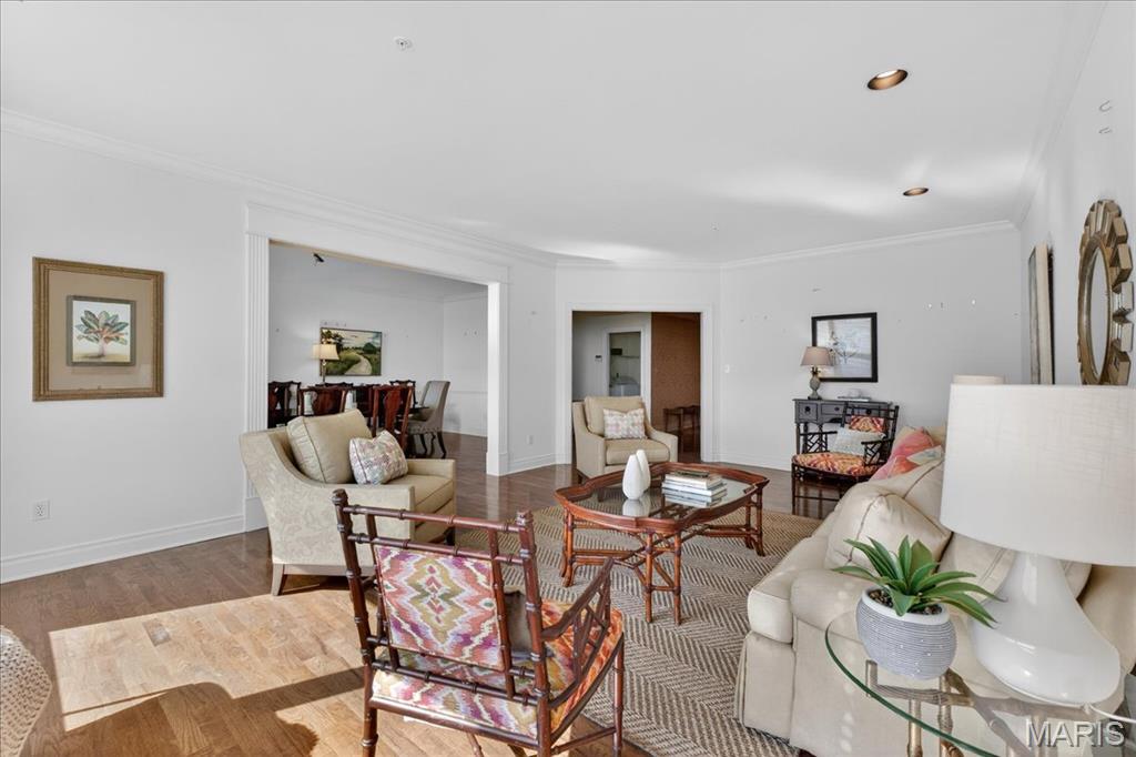 750 S Hanley Road Unit: 54