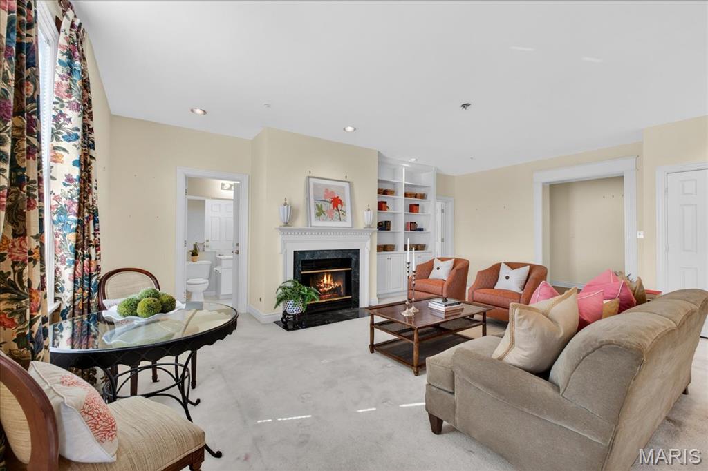 750 S Hanley Road Unit: 54