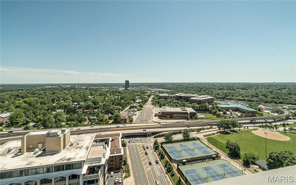 200 S Brentwood Boulevard Unit: 21H