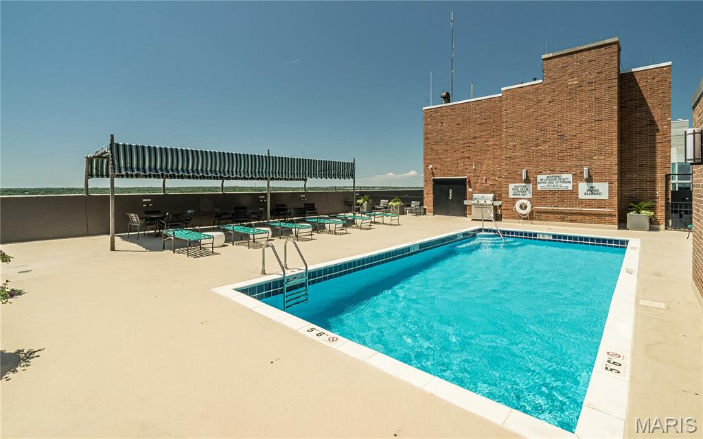 200 S Brentwood Boulevard Unit: 21H