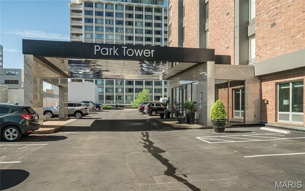 200 S Brentwood Boulevard Unit: 21H