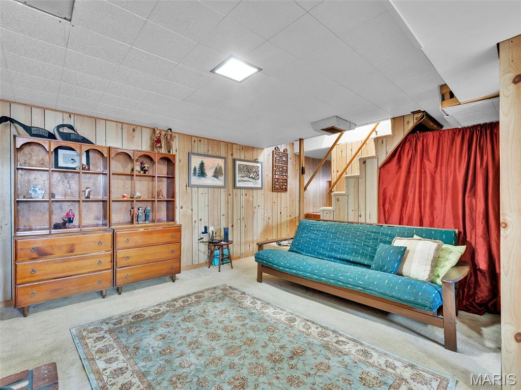 6931 Greenholly Drive