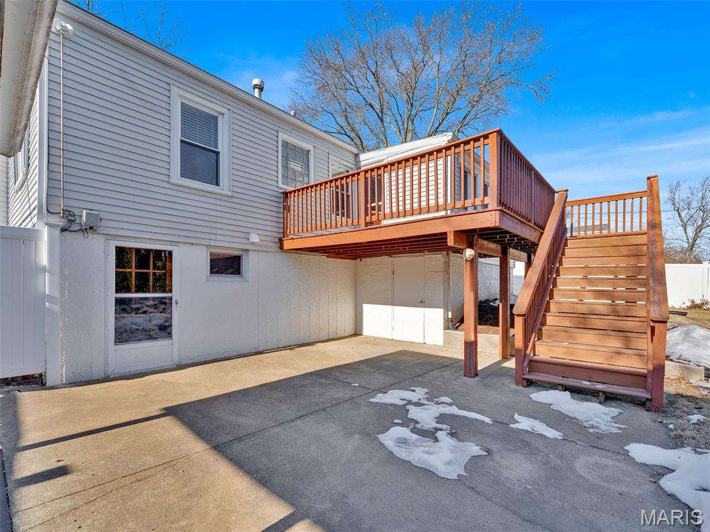 6931 Greenholly Drive