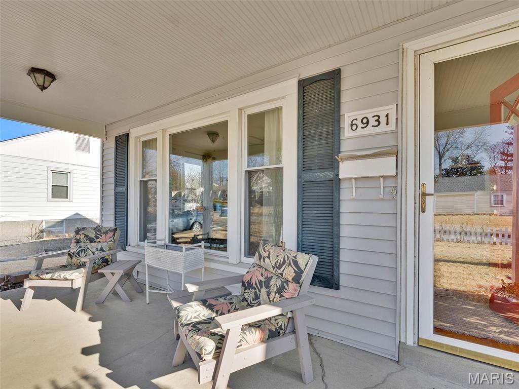 6931 Greenholly Drive