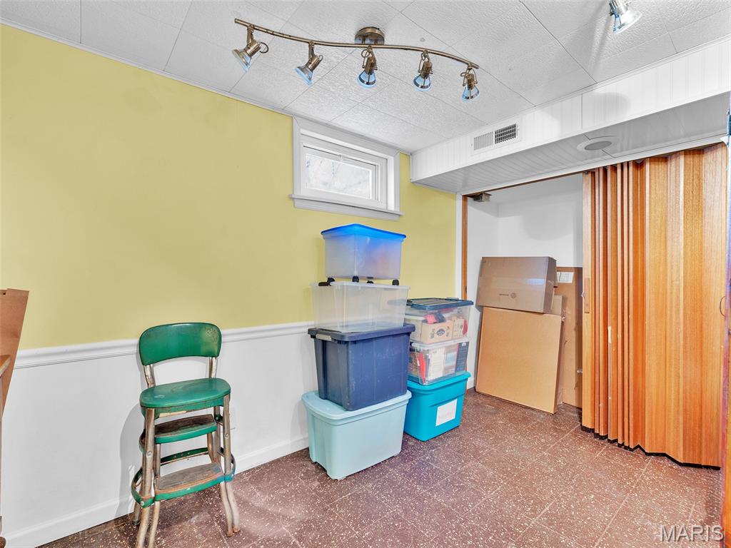 6931 Greenholly Drive