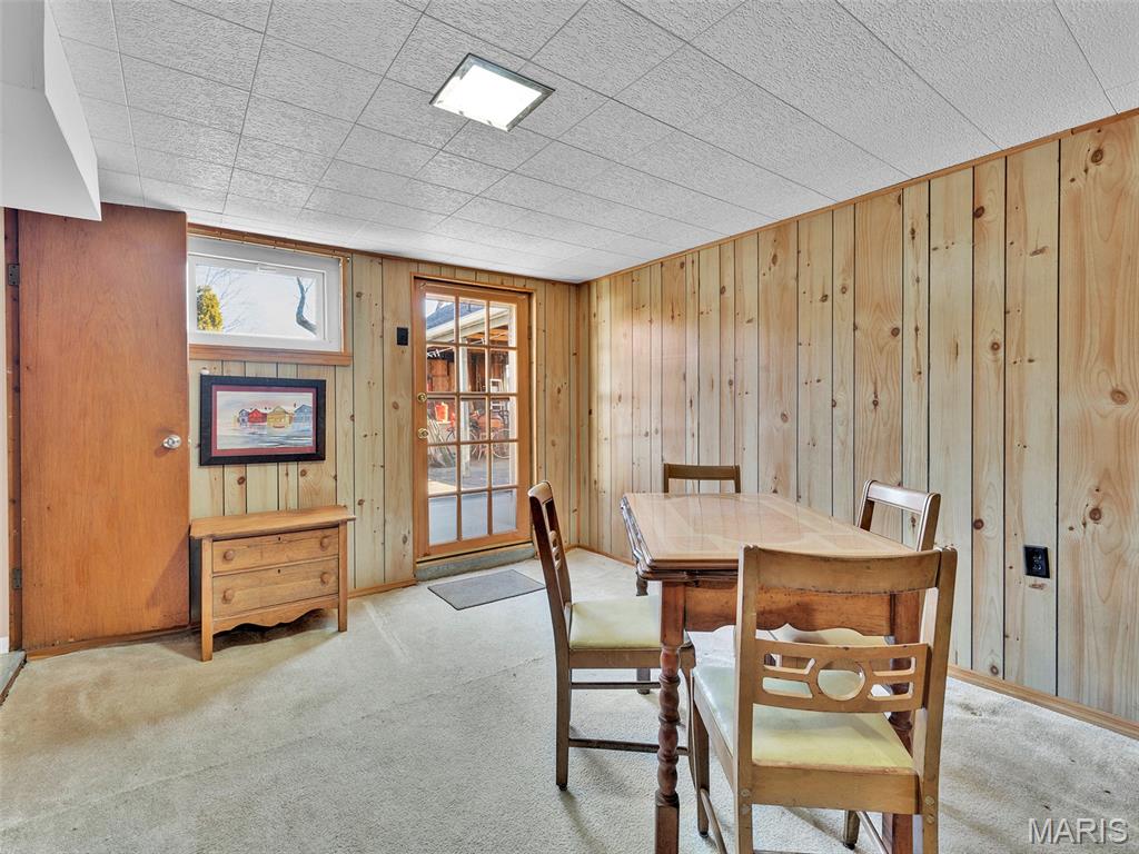 6931 Greenholly Drive