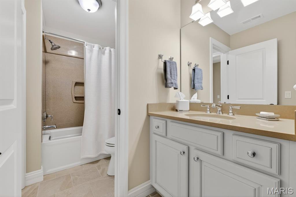 12868 Willow Pond Court