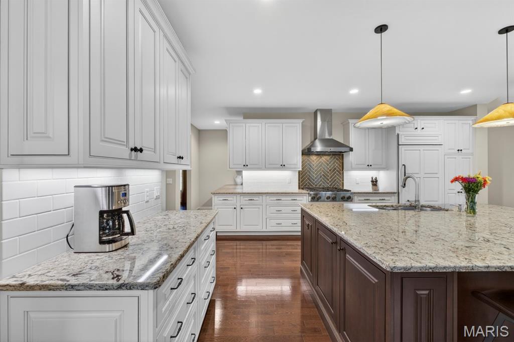 12868 Willow Pond Court