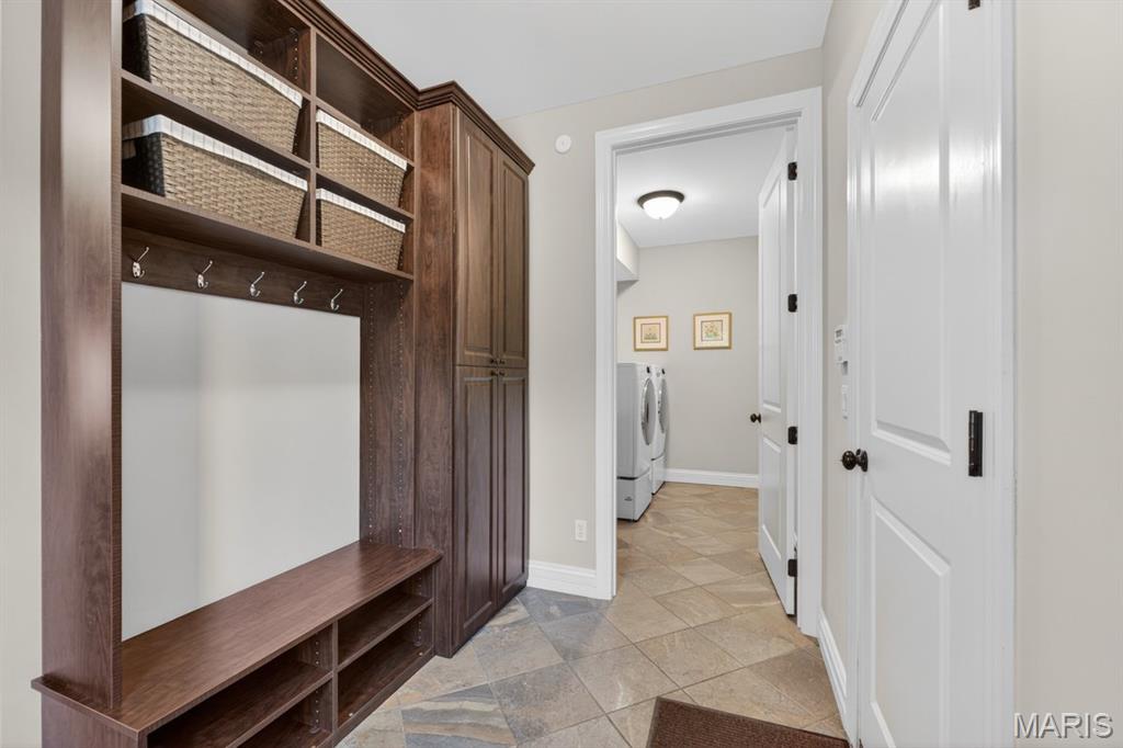 12868 Willow Pond Court