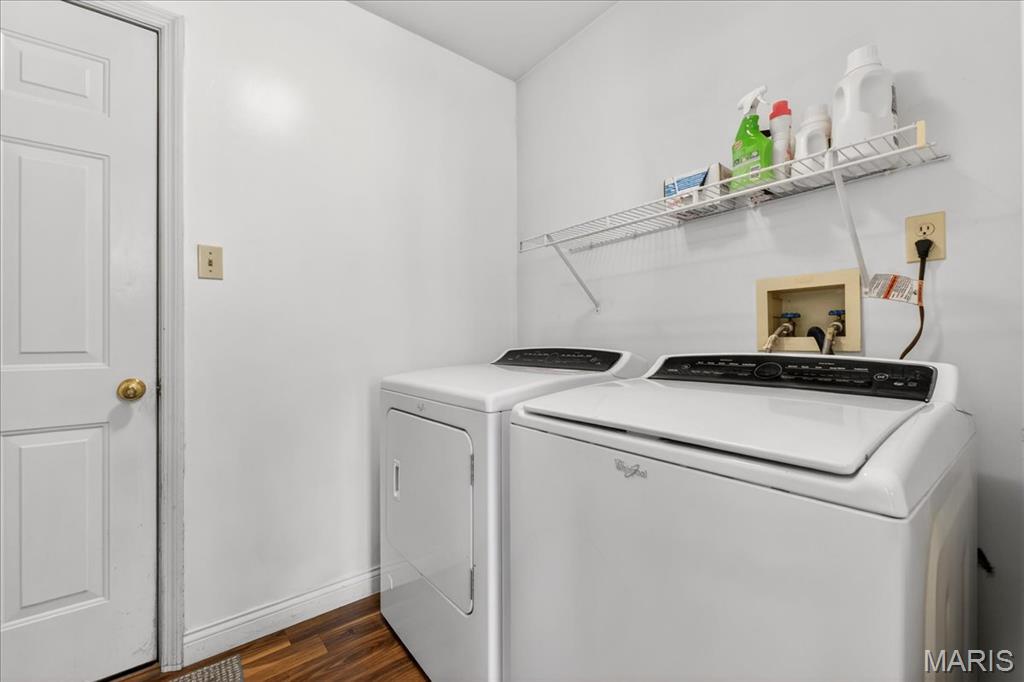 975 Arlington Glen Drive