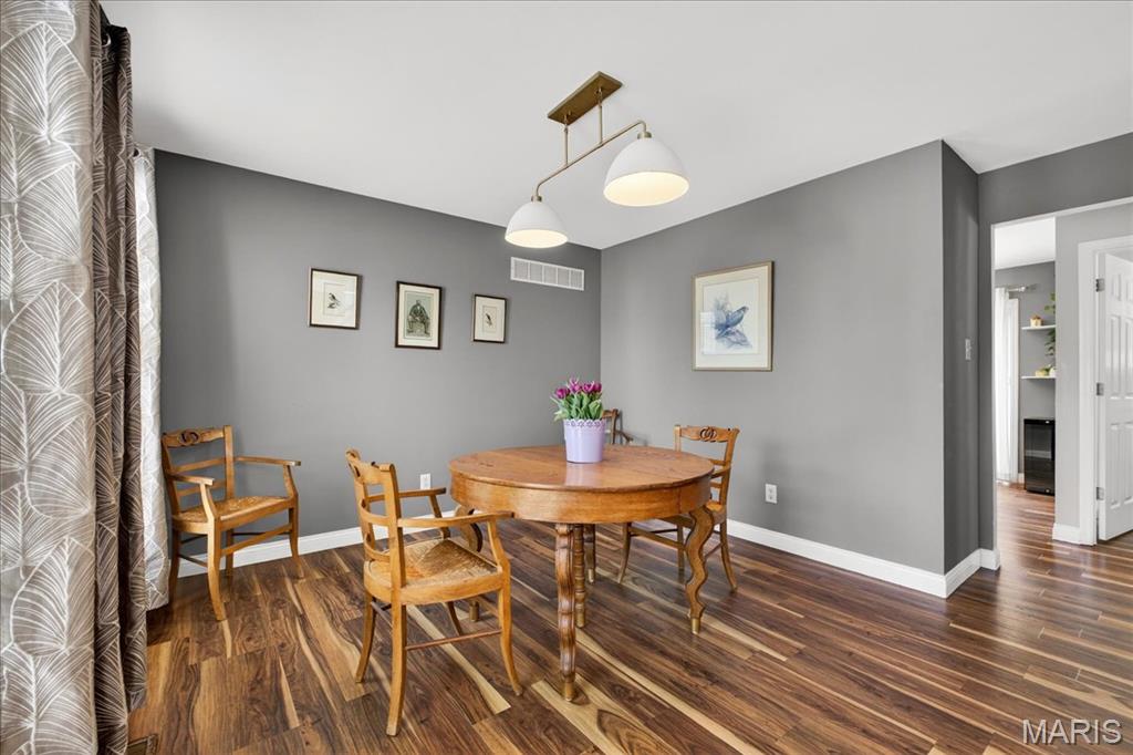 975 Arlington Glen Drive