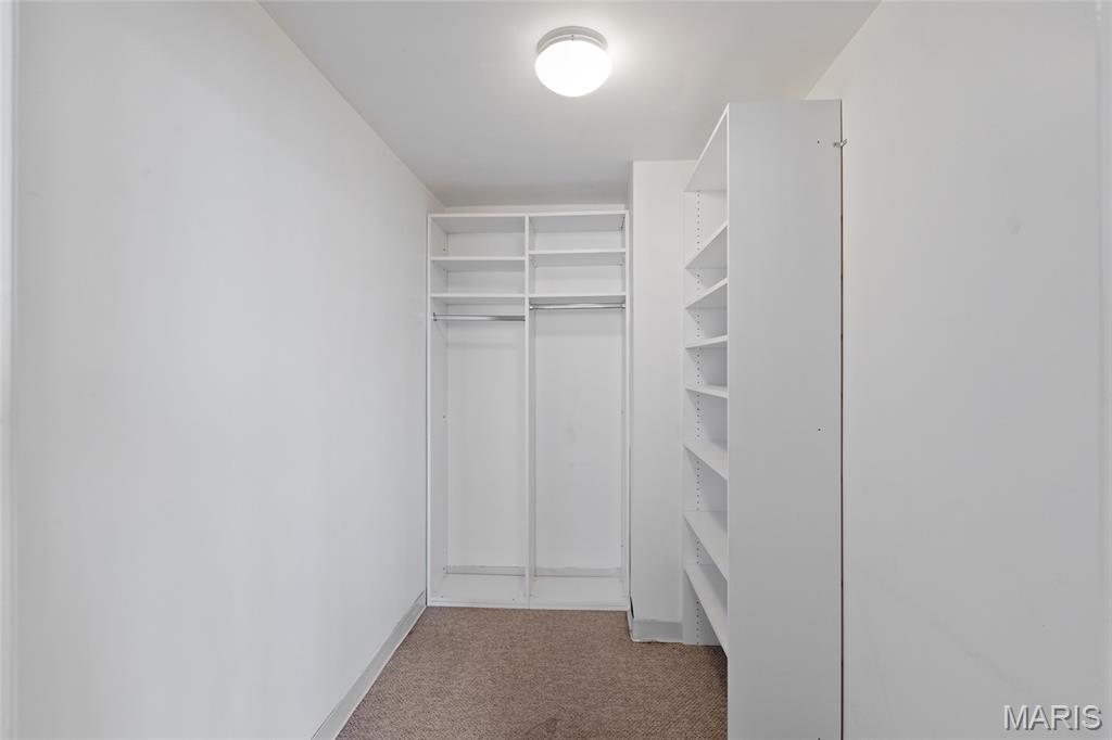 900 S Hanley Road Unit: 11B