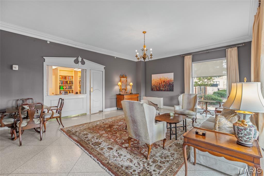 900 S Hanley Road Unit: 11B