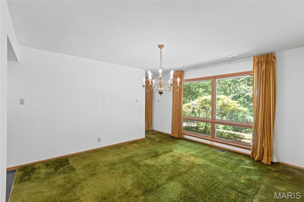 16 Meadowbrook Country Club Estate