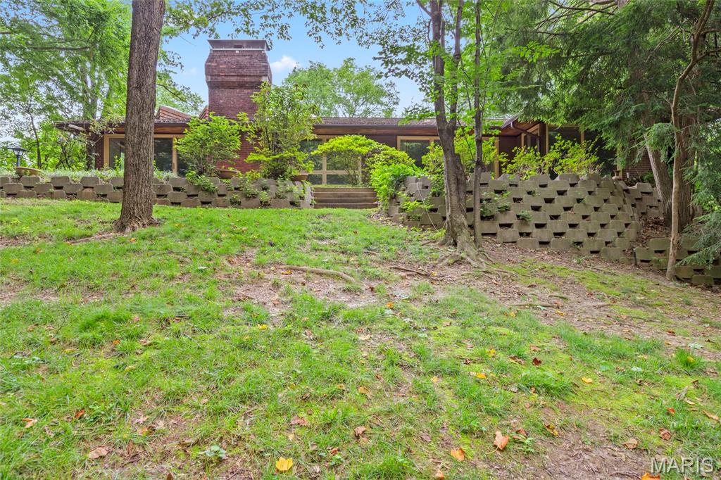 16 Meadowbrook Country Club Estate