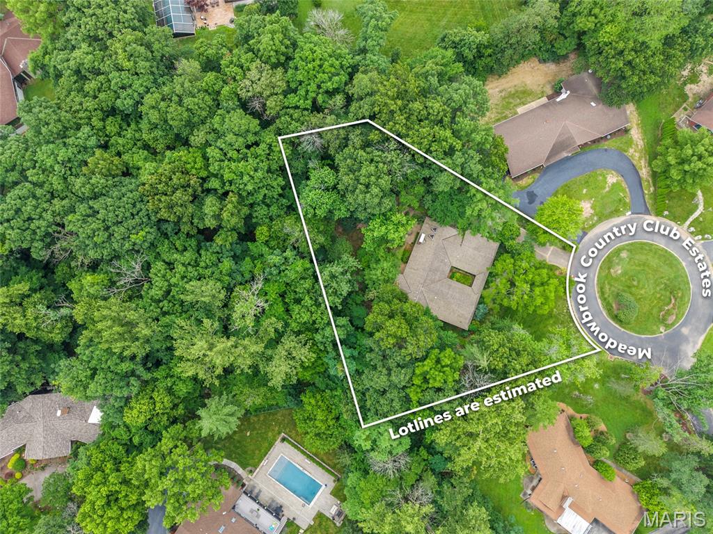 16 Meadowbrook Country Club Estate