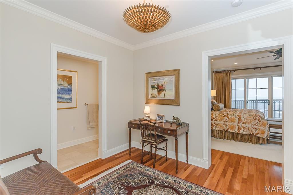 150 Carondelet Plaza Unit: 1701