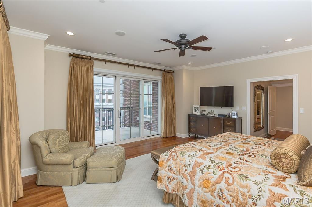 150 Carondelet Plaza Unit: 1701