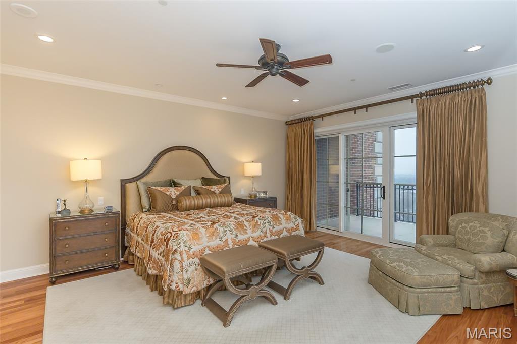 150 Carondelet Plaza Unit: 1701