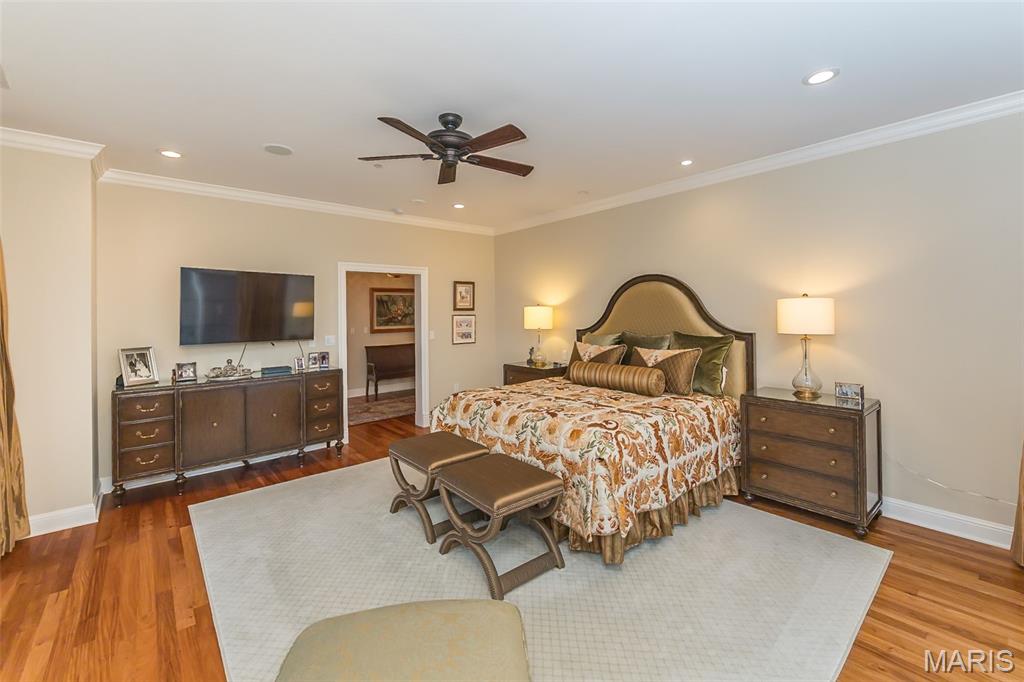 150 Carondelet Plaza Unit: 1701