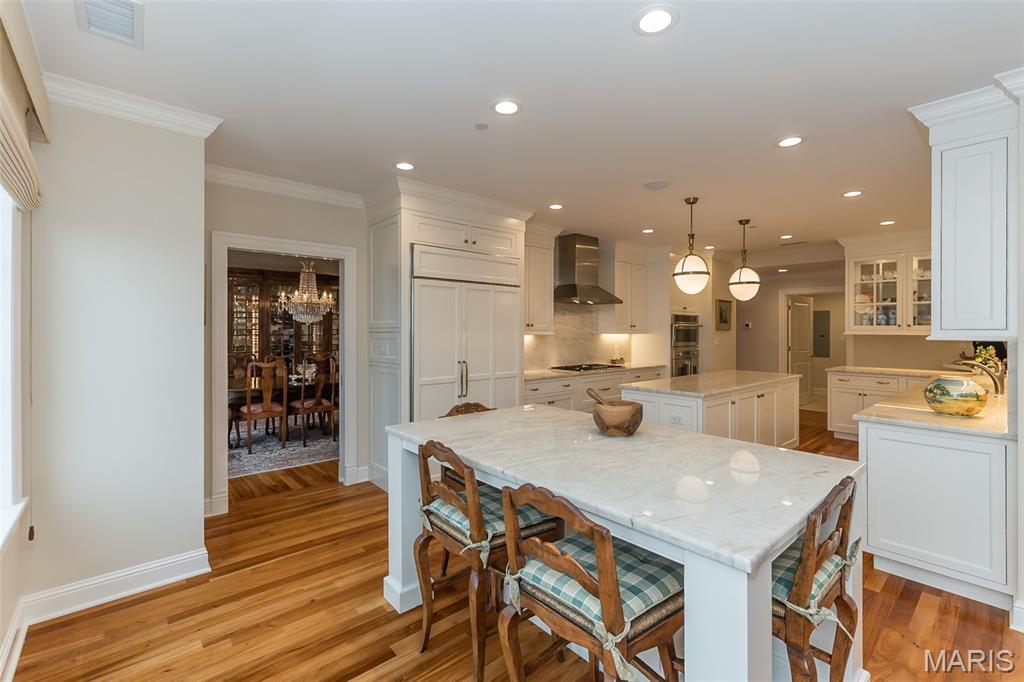 150 Carondelet Plaza Unit: 1701