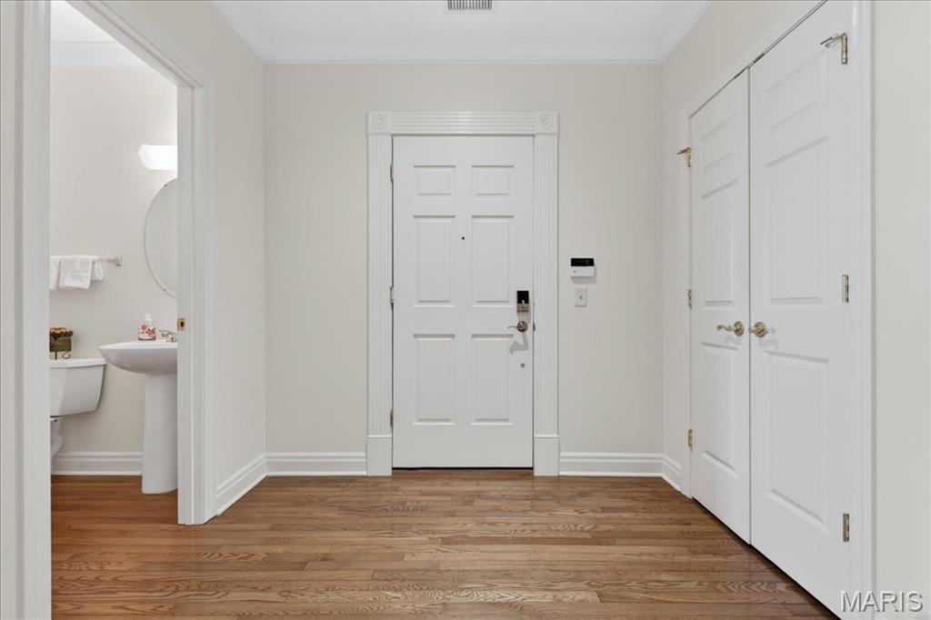 315 N Meramec Avenue Unit: 30