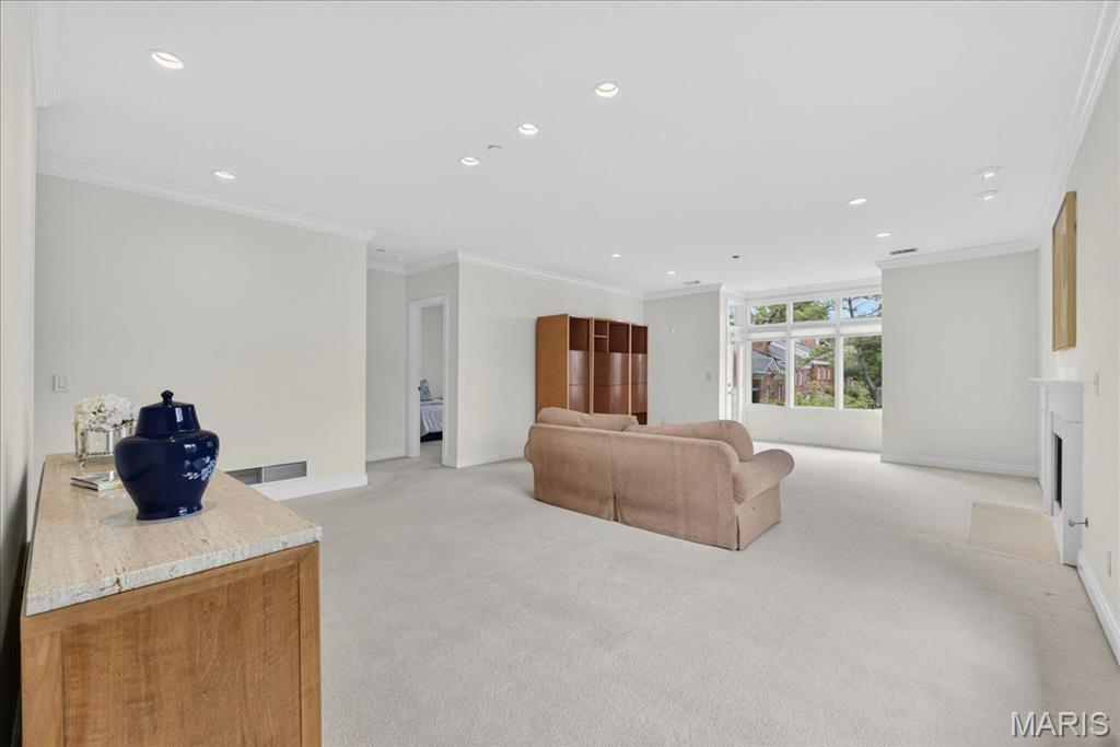 315 N Meramec Avenue Unit: 30
